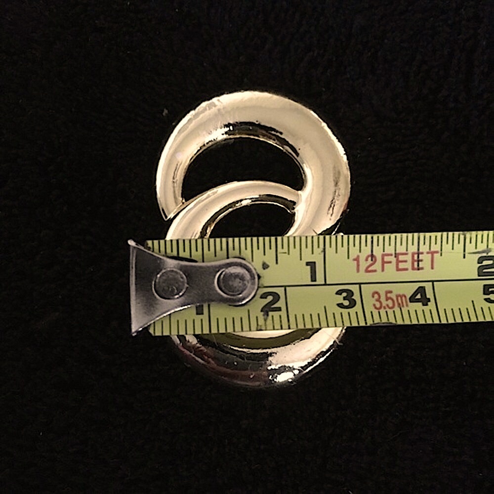 Vintage Gold Tone Brooch Pin - Picture 8 of 8